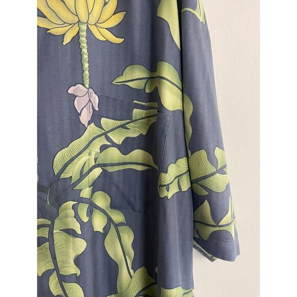 Tommy Bahama XL Silk Button Down Shirt Hawaiian Blue Green Yellow Resort Floral - Picture 3 of 11